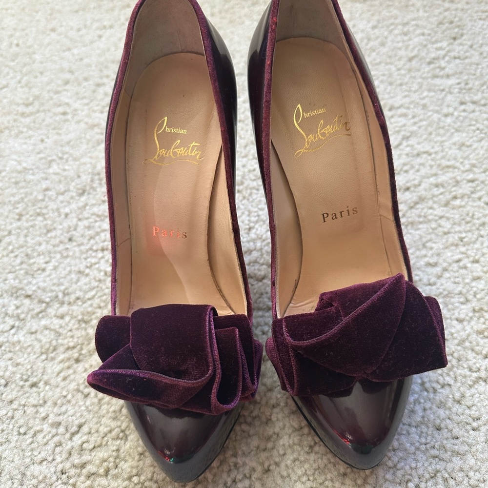 Christian Louboutin shoes suede bow very sexy. Size 37.5